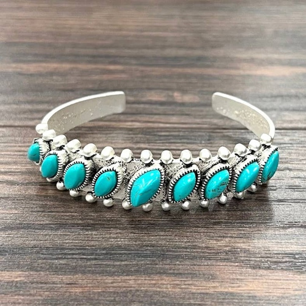 Turquoise Oval Cluster Cuff Bracelet Western Boho Rodeo Silver Tone Statement